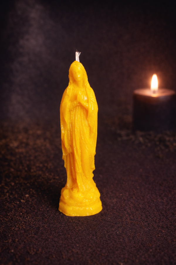 VELA CON FORMA DE VIRGEN